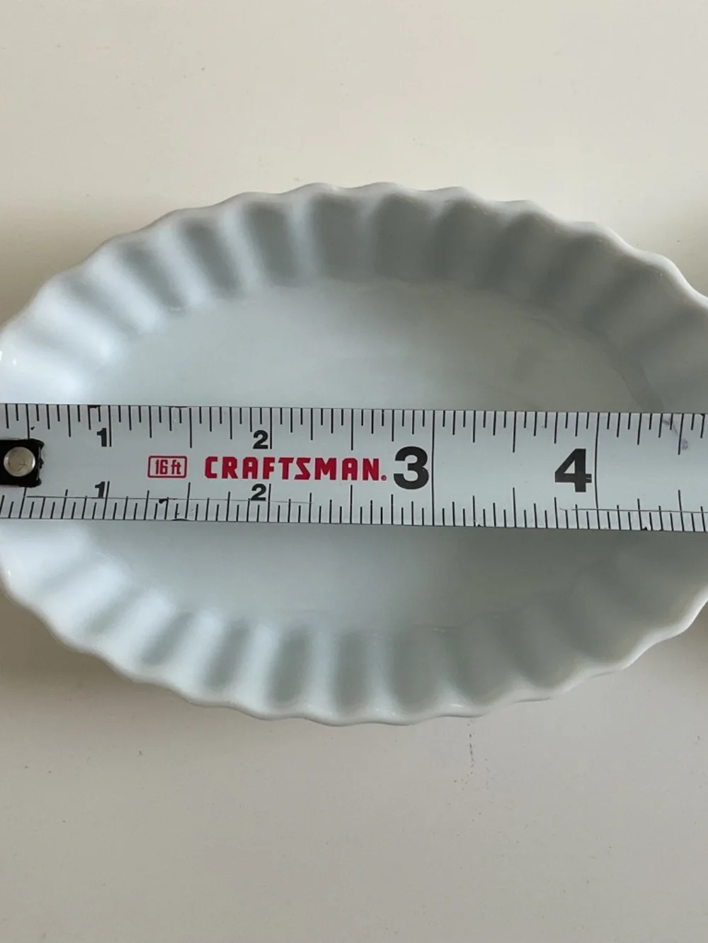 Set of 4 Crate & Barrel Oval Crème Brûlée Dishes & 1 Mini Round Grip Dish